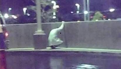 令人心寒的图片,揭示社会冷漠的残酷现实